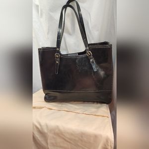 Satchel handbag